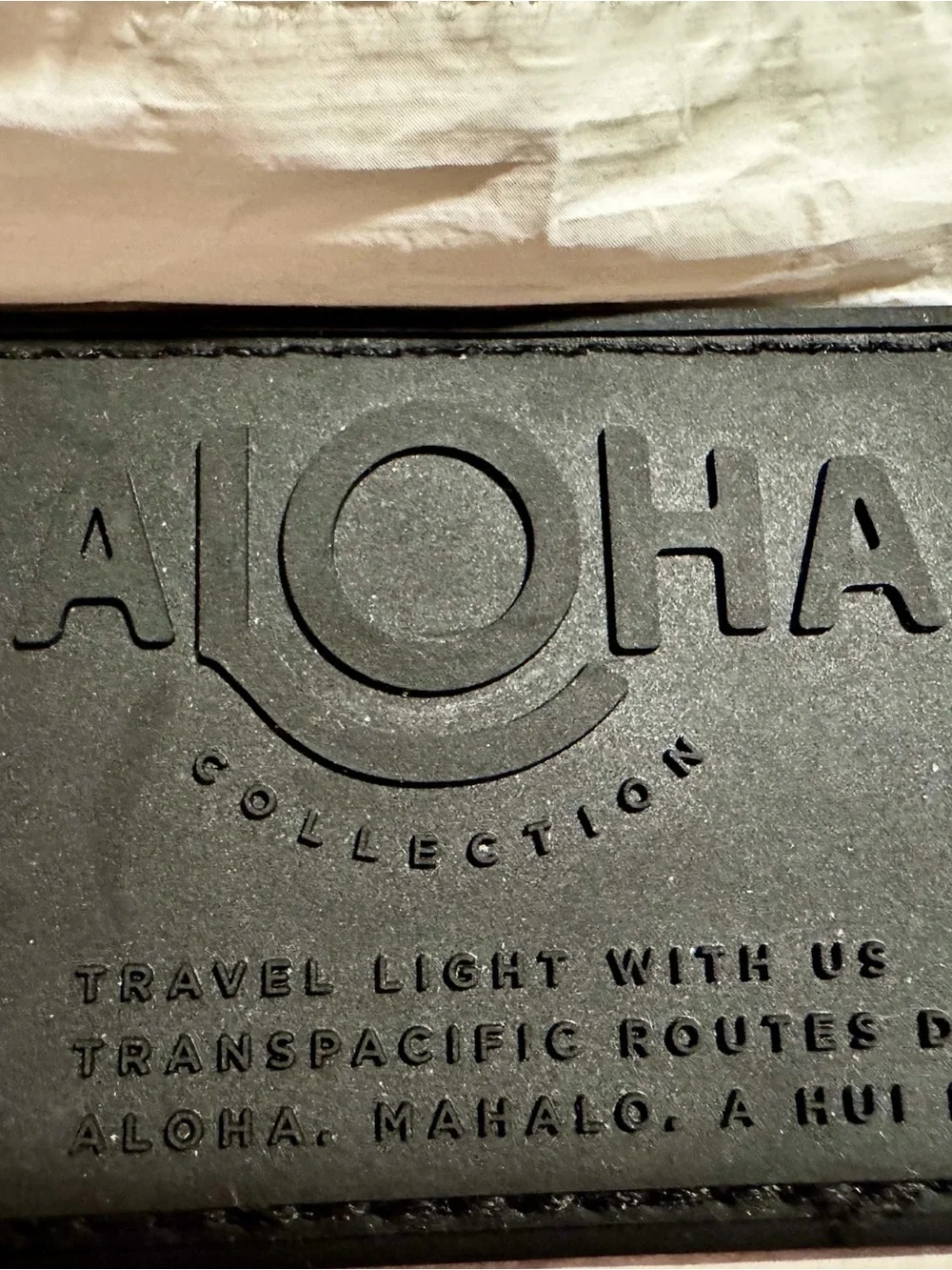 ALOHA Collection White and Black Lightweight Crossbody Pouch